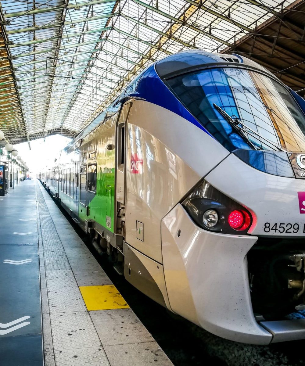 729734-gare-du-nord-sncf-train-visuel-actualites